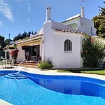 Villa Palmeira Galé