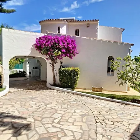 Palmeira Galé Villa *